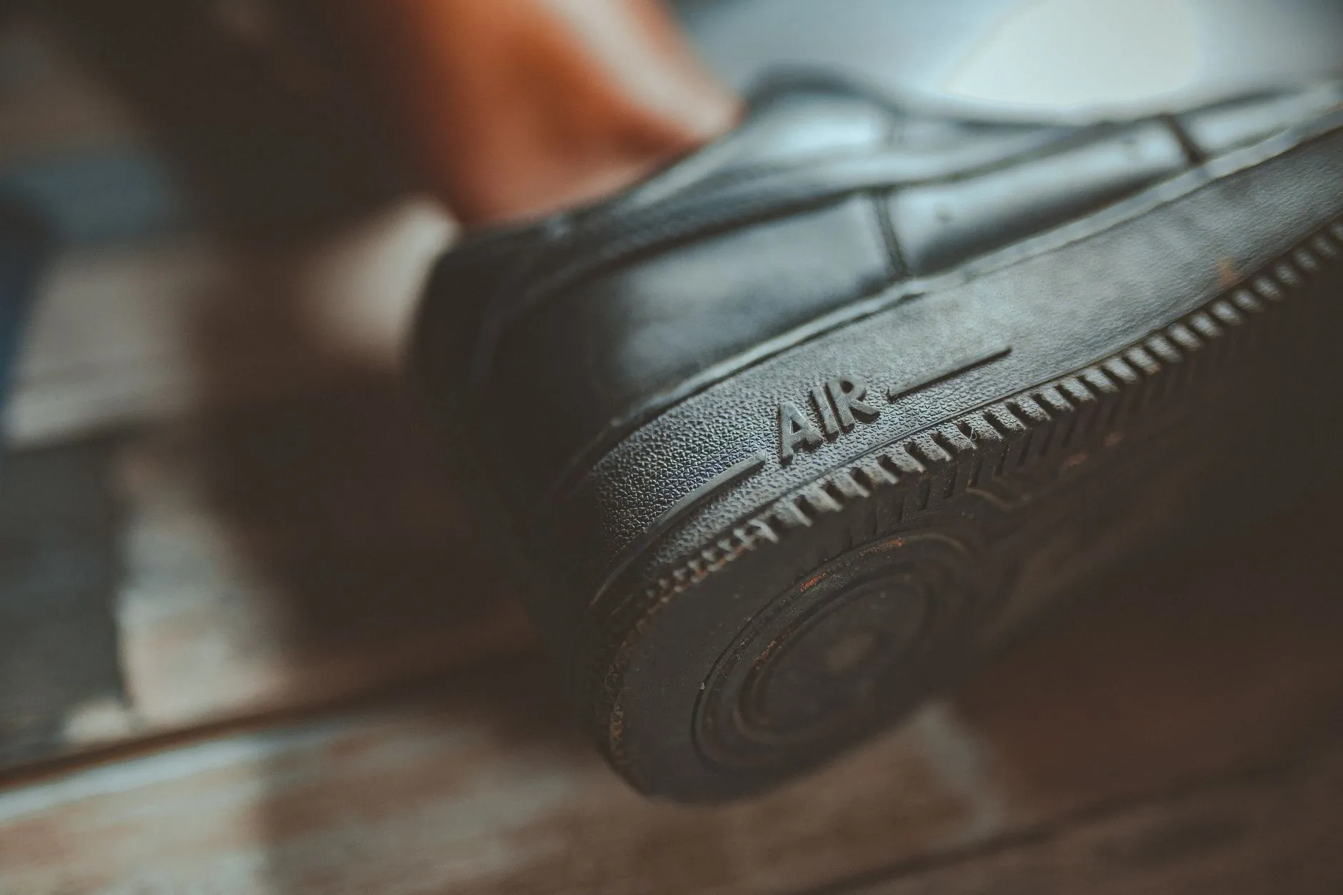 重庆运动鞋选购指南：千娱音谈休闲鞋的日常穿搭要点正文配图 1